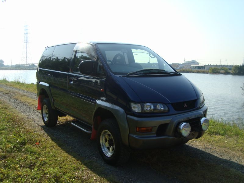 Mitsubishi space gear 1999