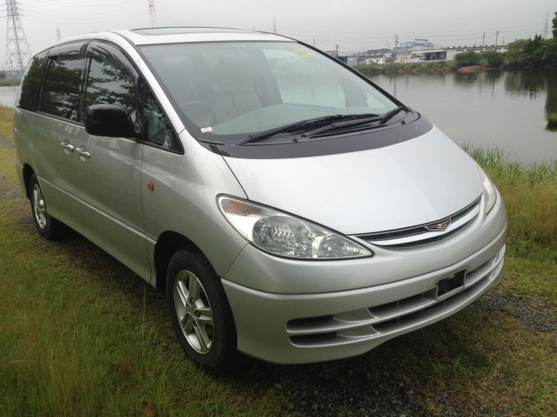 Toyota estima 2003