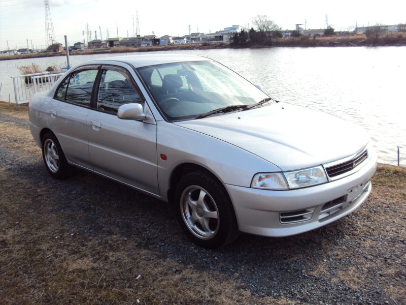 Mitsubishi Mirage VIE SALOON, 2000, used for sale