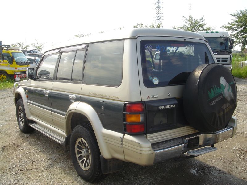 Mitsubishi pajero v