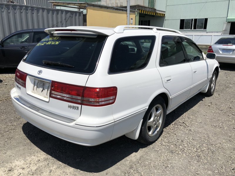 Toyota mark qualis