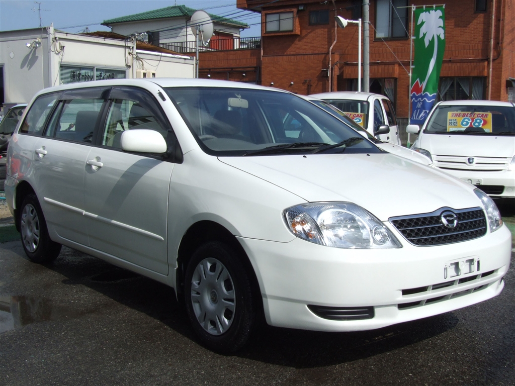 Toyota fielder фото