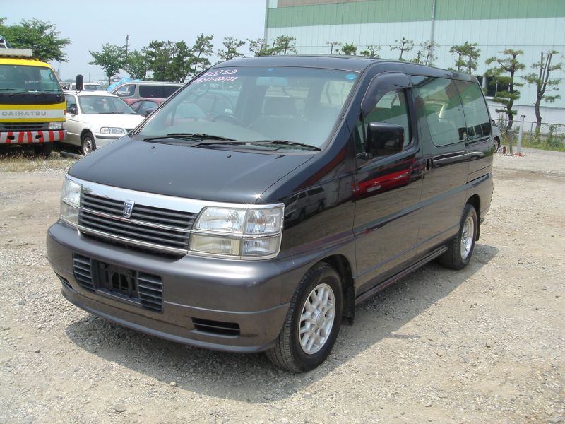 Nissan homy elgrand