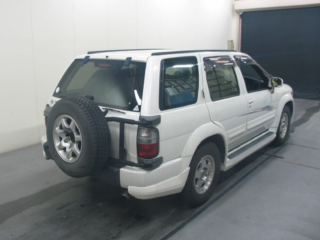 Nissan terrano regulus jrr50