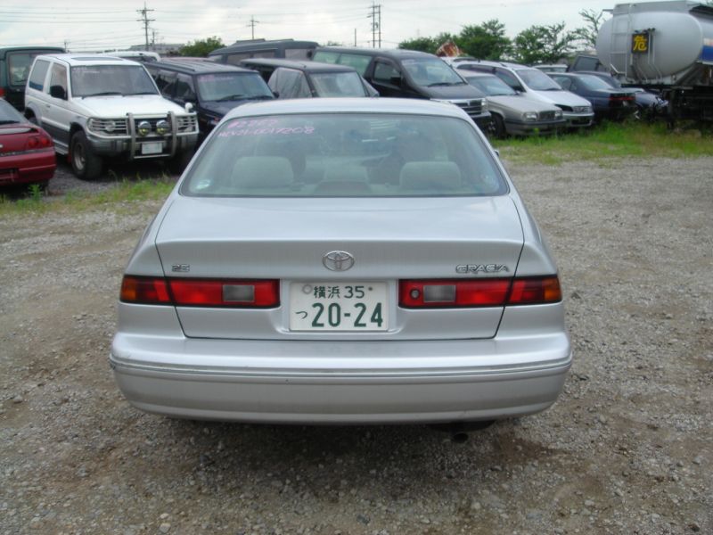 Toyota camry gracia 1997