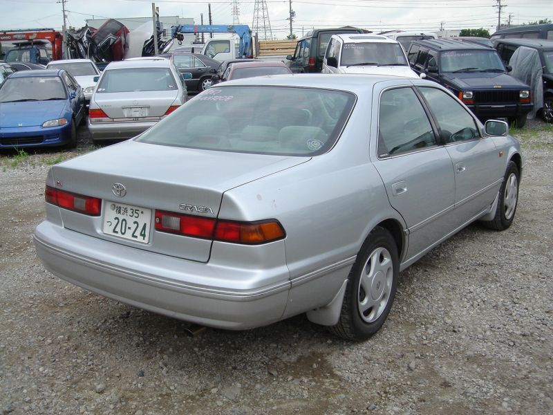 Toyota camry gracia 1998