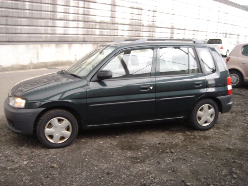 Mazda demio 1997