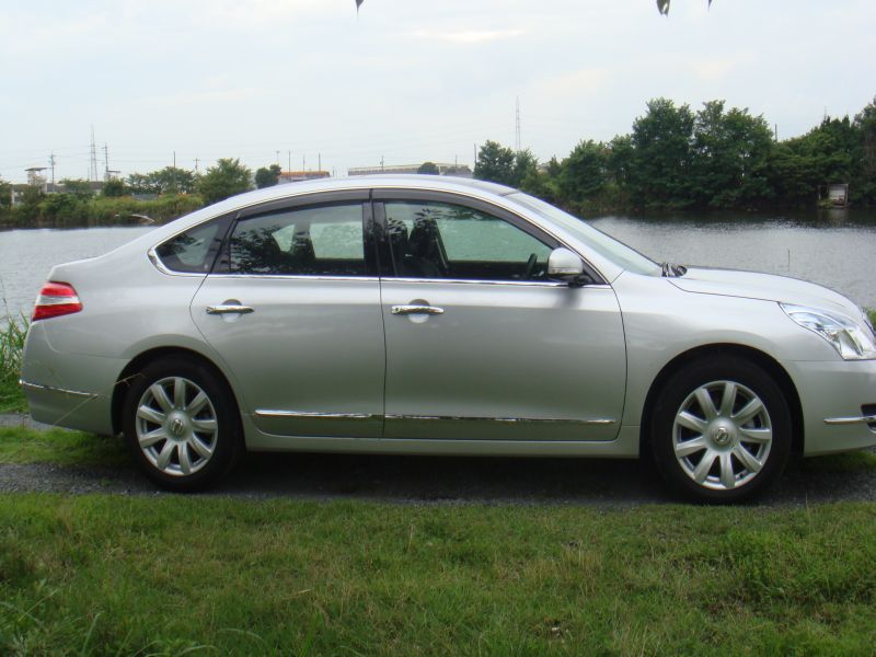 Nissan teana 350