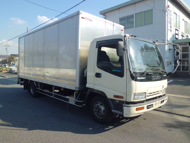 Isuzu FORWARD clutch less, 2002, used for sale