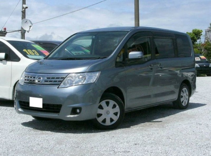 Nissan serena форум