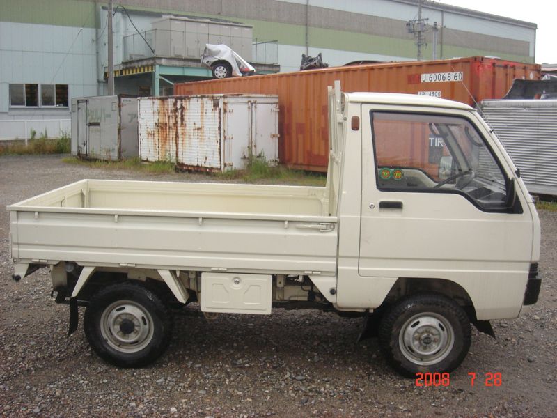 Mitsubishi minicab 4wd