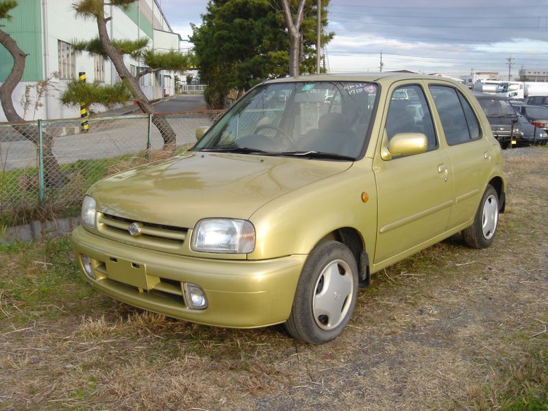 Nissan march 1996