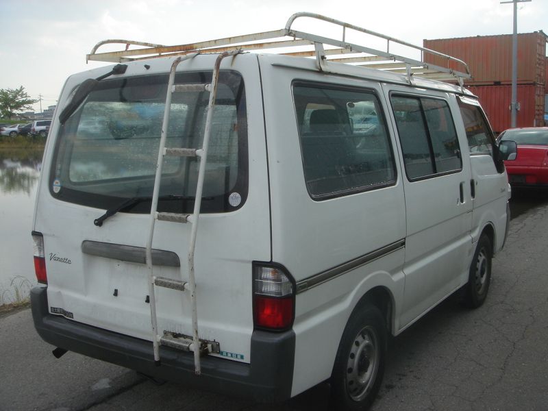 Nissan vanette 2001