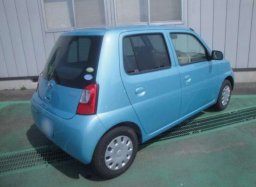 Daihatsu esse 2010