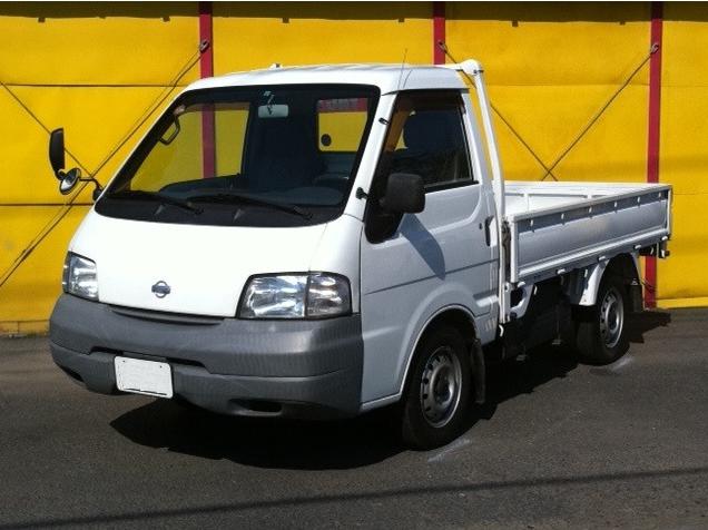 Nissan vanette van truck