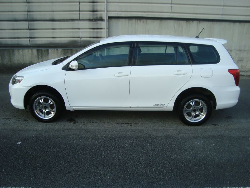 Toyota corolla fielder 4wd