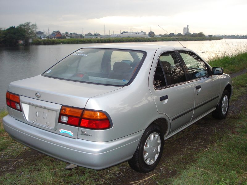 Nissan sunny 1996