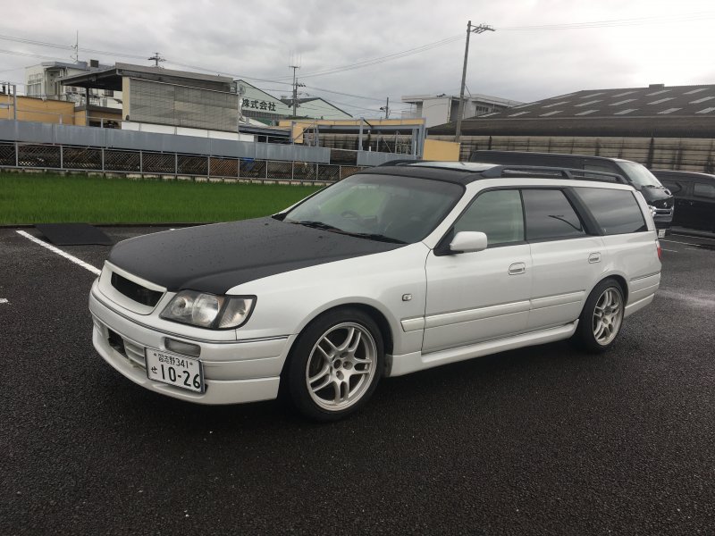 Nissan stagea 1