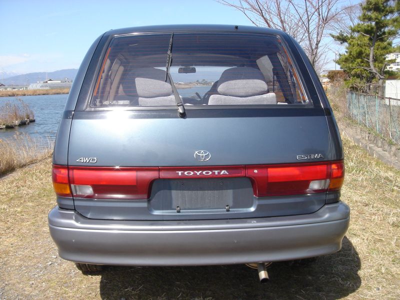 Toyota estima 1990