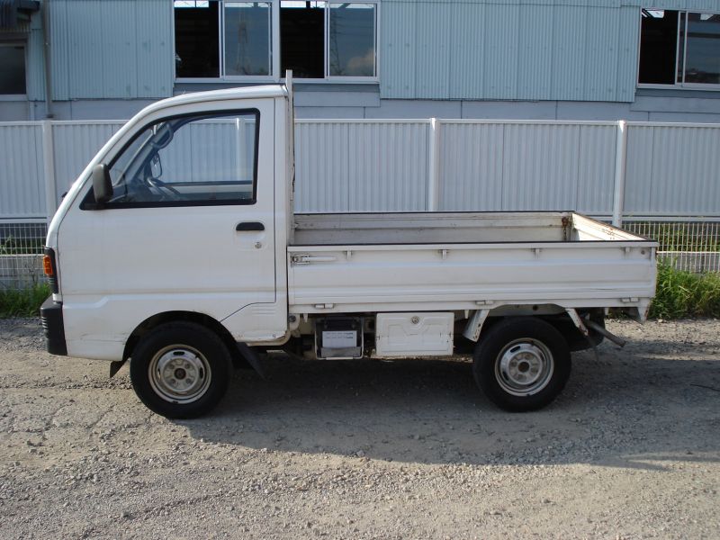 Mitsubishi minicab truck