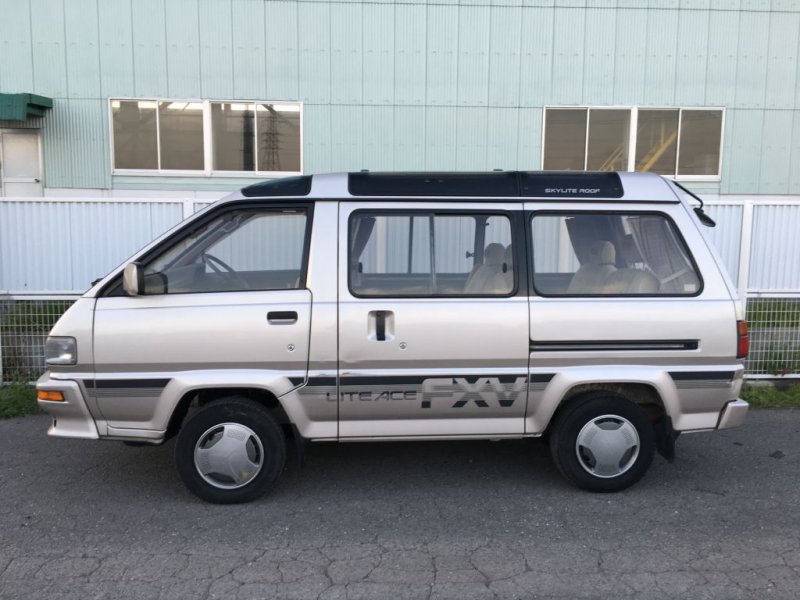 Toyota lite ace 1990