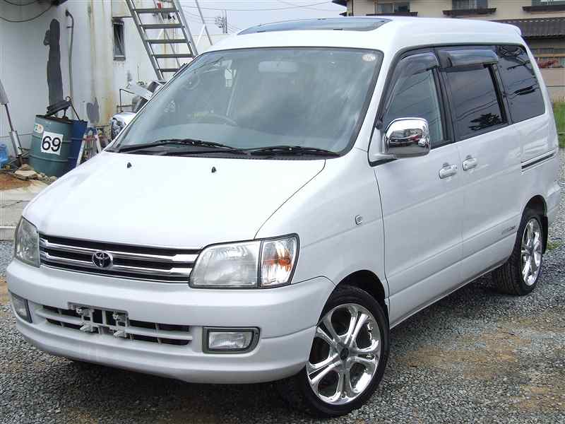 Toyota townace noah