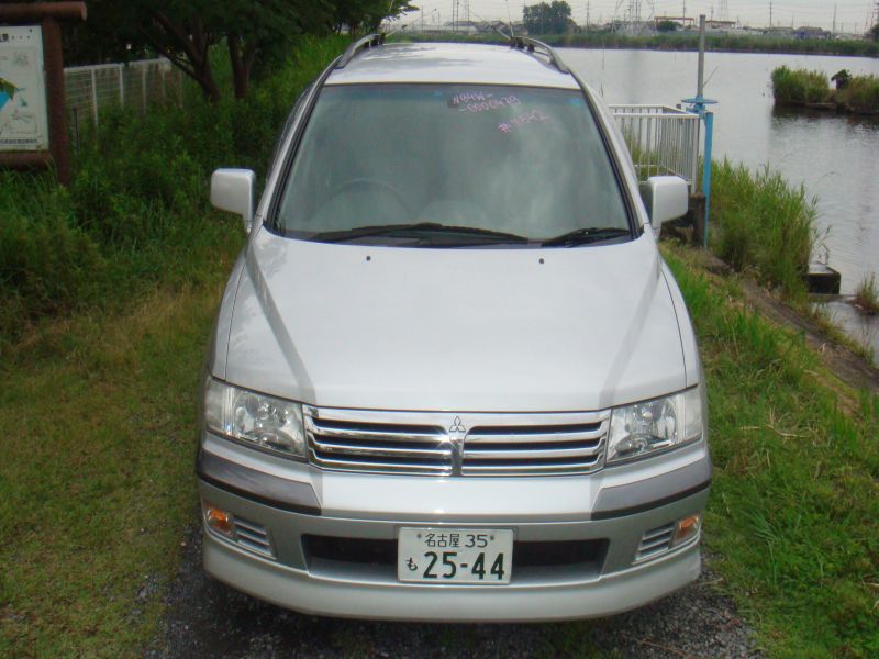 Mitsubishi grandis 1997