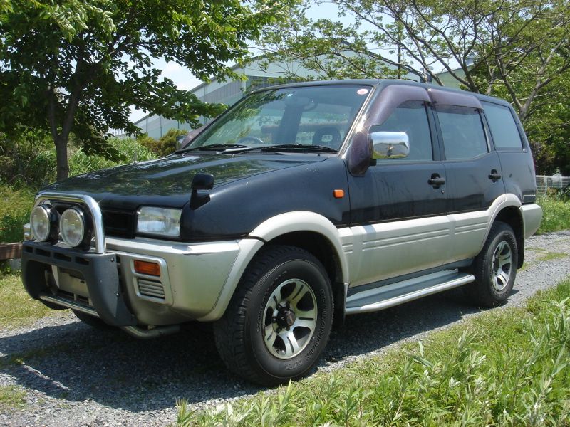 Nissan mistral кенгурятник