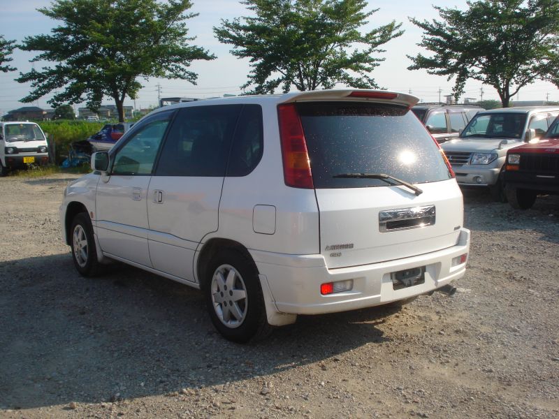 Mitsubishi rvr 2001