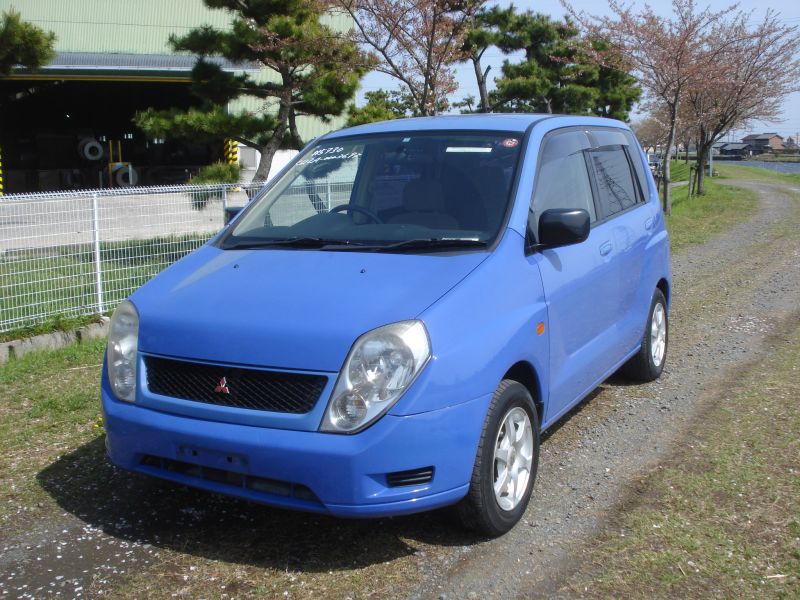 Mitsubishi mirage dingo 1999