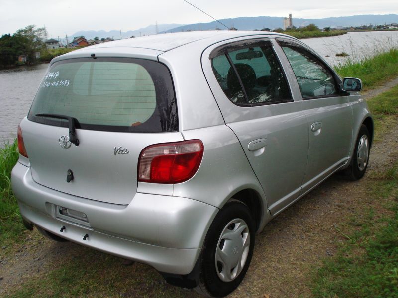 Toyota vitz 1