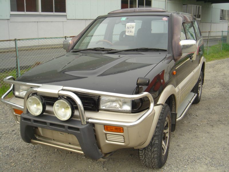 Nissan mistral 1995