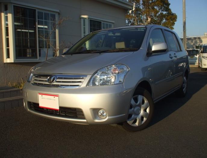 Toyota raum 2008