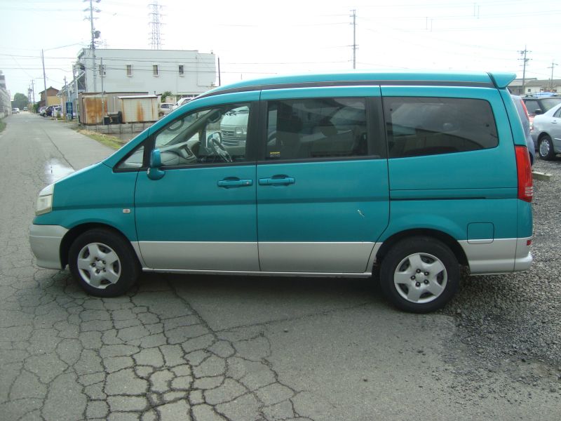 Nissan serena 4wd