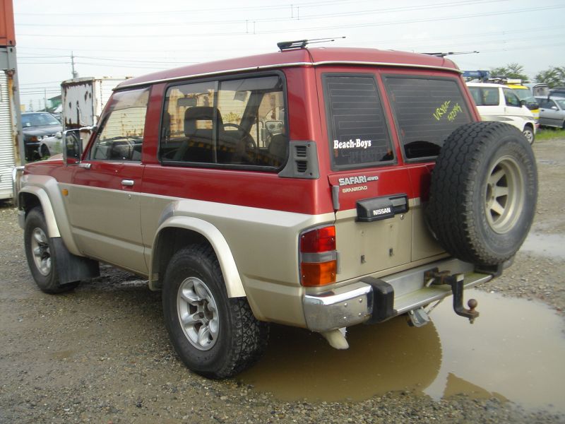 Nissan safari 1990