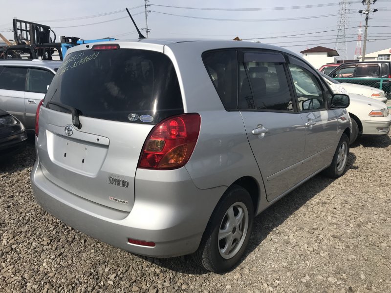 Toyota spacio 2003