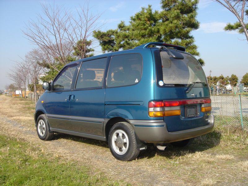 Nissan serena 1993