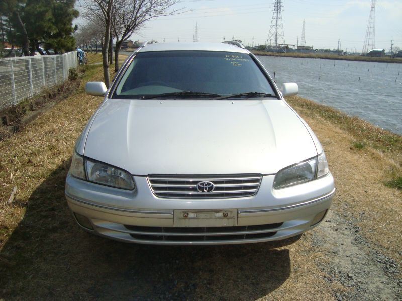 Toyota camry gracia 1997