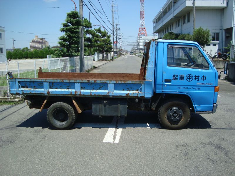 Isuzu elf 1990