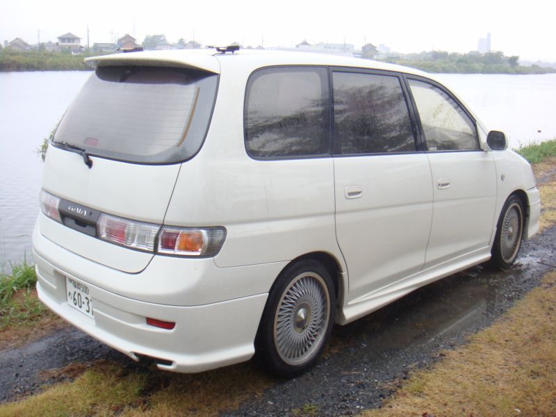 Toyota gaia фото