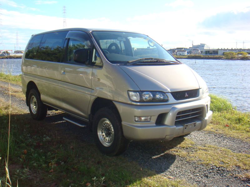 Mitsubishi space gear 1998