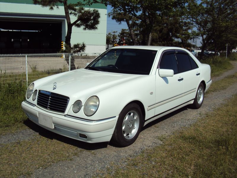 Мерседес e240 1998