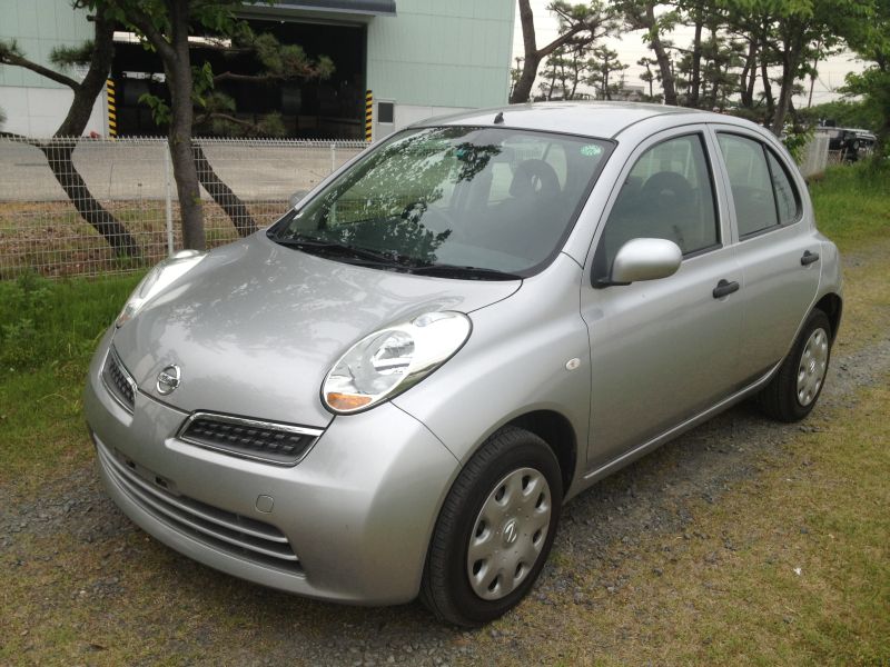 Nissan march 2009