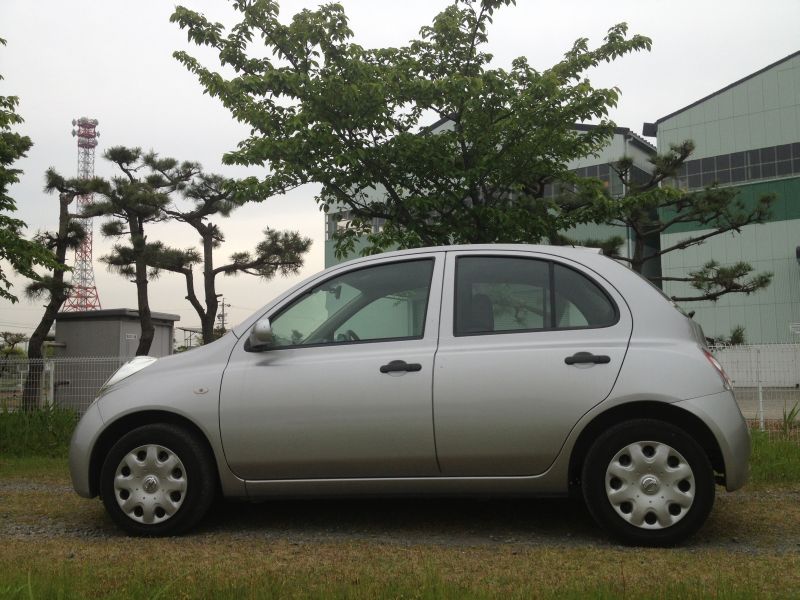 Nissan march 2009