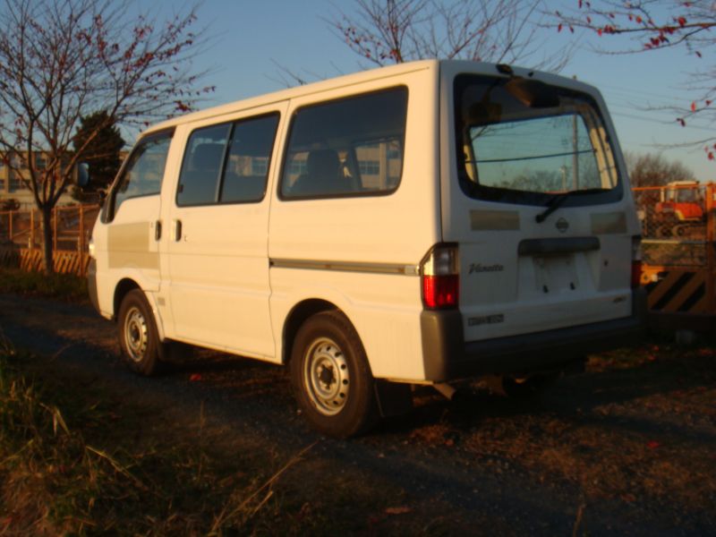 Nissan vanette 2001