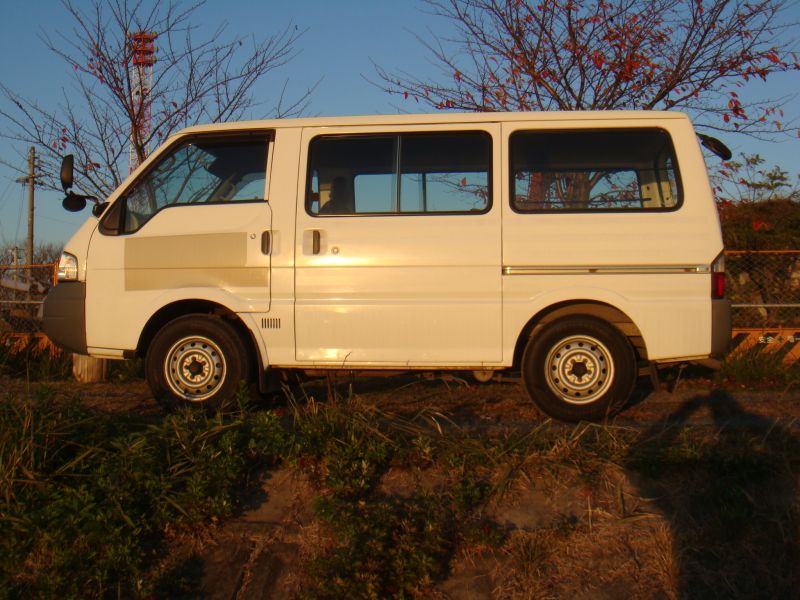 Nissan vanette 2001