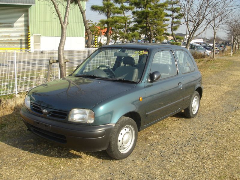 Nissan march 1996