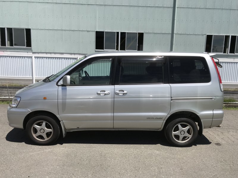 Toyota noah 4wd