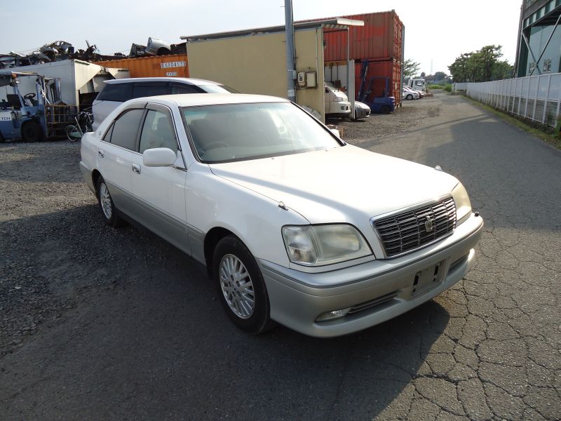 Toyota crown 2001 года