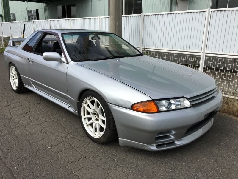 Nissan skyline r32 coupe